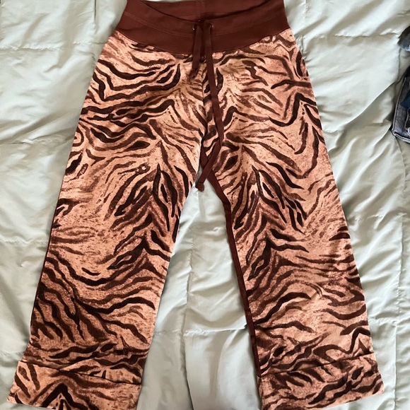 pants - Picture 2 of 3